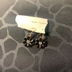 Flower earrings